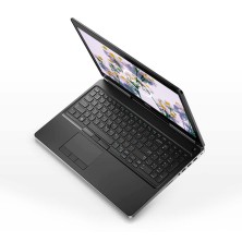 OUTLET Dell Precision 7520 / Intel Core i7-7820HQ / 15" FHD / Nvidia Quadro M2200