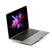 Apple MacBook Pro 13 (Retina, Mid 2017) / Intel Core i7-7567U / 16 GB / 256 NVME